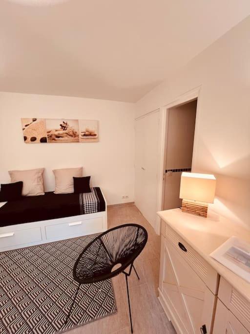 Studio Jardin Privatif 300M De La Plage Sainte-Maxime Esterno foto