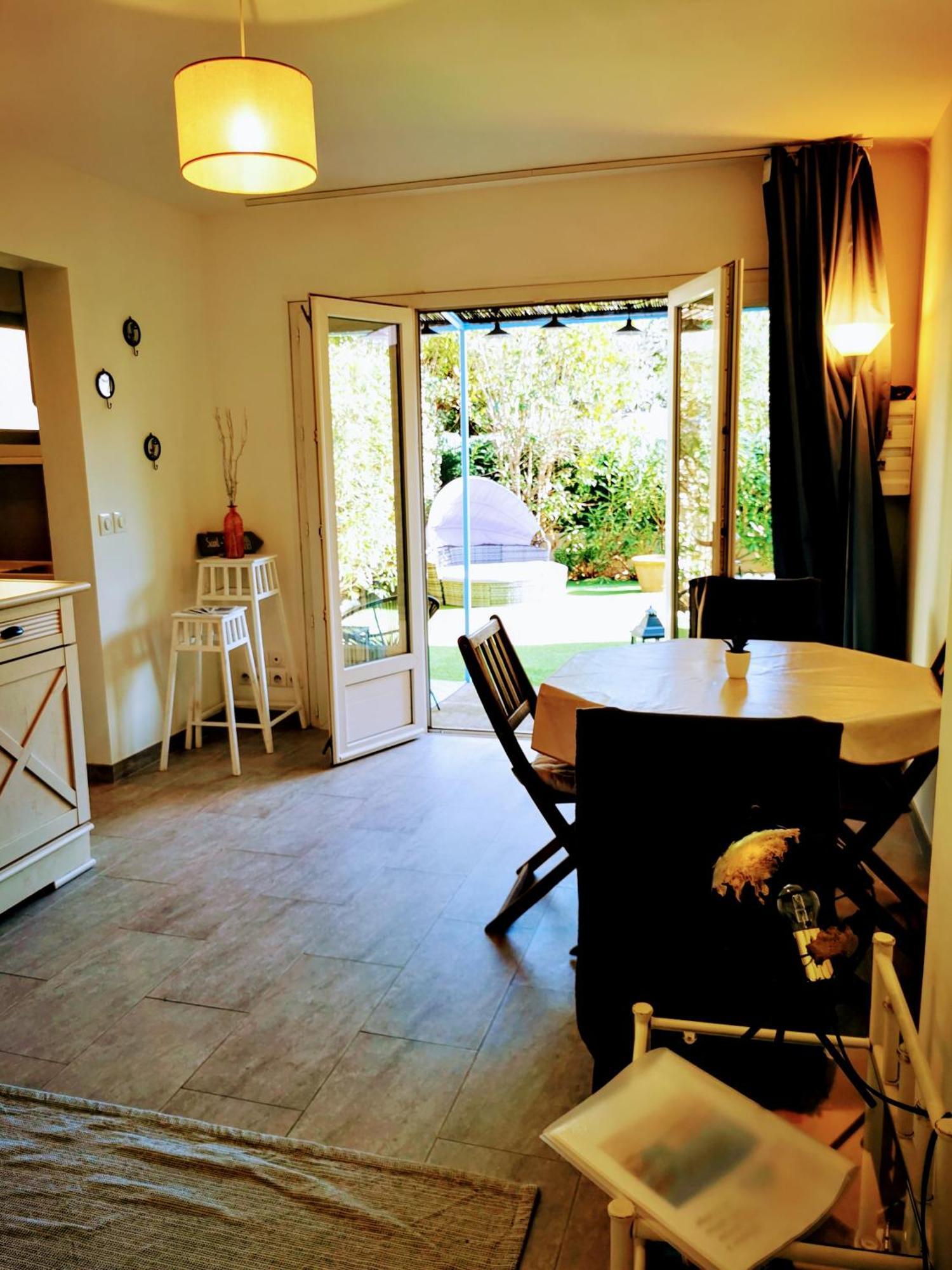 Studio Jardin Privatif 300M De La Plage Sainte-Maxime Esterno foto